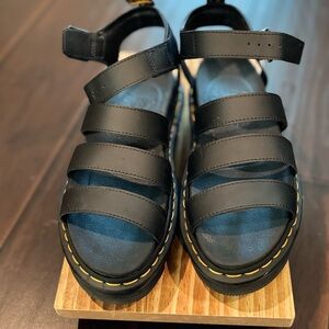 Dr. Martens Blaire Hydro Leather Strap Sandals Size 8.5 Worn Once